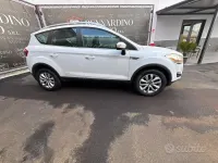 Usata Ford Kuga Titanium 136 CV (100 kW) 2009 Bianco SUV