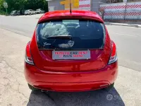 Usata Lancia Ypsilon Gold 69 CV (50 kW) 2016 Rosso Utilitaria