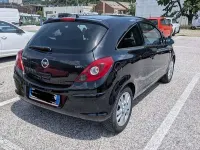 Usata Opel Corsa Edition 95 CV (69 kW) 2011 Nero Utilitaria