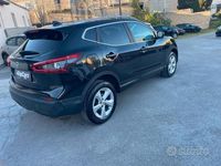 Usata Nissan Qashqai N-Connecta 116 CV (85 kW) 2017 Nero SUV