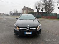 Usata Mercedes C200 Premium 135 CV (99 kW) 2015 Nero Station wagon