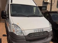 Usata Iveco Daily 145 CV (106 kW) 2012 Bianco candido sbiadito Furgone