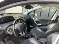 Usata Peugeot 2008 Allure 92 CV (67 kW) 2015 Nero SUV