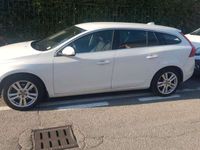 Usata Volvo V60 Momentum 215 CV (158 kW) 2012 Bianco Station wagon