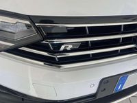 Usata VW Passat Executive 150 CV (110 kW) 2023 Bianco Station wagon