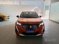 Usata Peugeot 2008 Allure 131 CV (96 kW) 2022 Arancione SUV