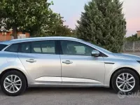 Usata Renault Mégane GrandTour 110 CV (80 kW) 2018 Grigio Station wagon