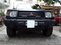 Usata Mitsubishi Pajero 100 CV (73 kW) 1992 Nero SUV
