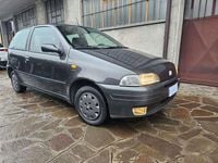 Usata Fiat Punto 54 CV (39 kW) 1993 Grigio Berlina