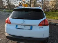 Usata Peugeot 2008 Allure 99 CV (72 kW) 2016 Bianco SUV