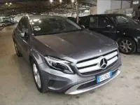 Usata Mercedes GLA200 Business 136 CV (100 kW) 2017 Grigio SUV