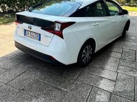 Usata Toyota Prius Active 98 CV (72 kW) 2022 Bianco Utilitaria