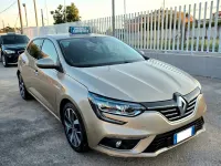 Usata Renault Mégane IV Bose Edition 110 CV (80 kW) 2017 Oro Berlina