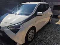 Usata Toyota Aygo X-play 72 CV (52 kW) 2019 Bianco Utilitaria
