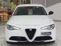 Usata Alfa Romeo Giulia Executive 160 CV (117 kW) 2019 Bianco Berlina