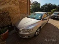 Usata Volvo V70 120 CV (88 kW) 2025 Grigio Station wagon
