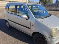 Usata Opel Agila 75 CV (55 kW) 2004 Grigio Monovolume