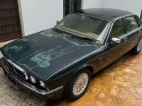 Usata Jaguar XJ12 1995 Verde Berlina