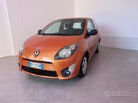 Usata Renault Twingo Dynamique 75 CV (55 kW) 2009 Arancione Utilitaria