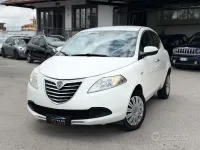 Usata Lancia Ypsilon Silver 80 CV (58 kW) 2014 Bianco Utilitaria