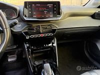 Usata Peugeot 208 2021 Bianco Utilitaria