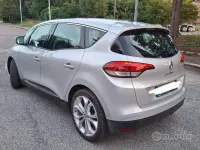 Usata Renault Scénic Intens 110 CV (80 kW) 2017 Grigio Monovolume