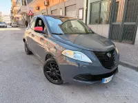 Usata Lancia Ypsilon 95 CV (69 kW) 2015 Grigio Utilitaria