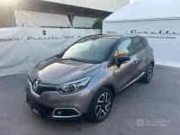 Usata Renault Captur Iconic 90 CV (66 kW) 2015 Grigio SUV