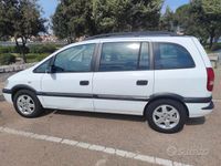 Usata Opel Zafira 1999 Bianco Monovolume