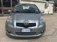 Begagnad Toyota Yaris 87 HK (63 kW) 2008 Grå Halvkombi