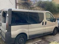 Usata Opel Vivaro 114 CV (83 kW) 2005 Argento Monovolume