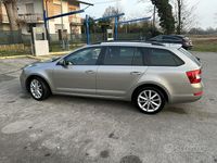 Usata Skoda Octavia G-TEC 110 CV (80 kW) 2016 Grigio Station wagon
