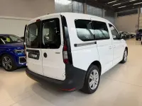 Usata VW Caddy 122 CV (89 kW) 2021 Bianco Monovolume