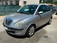 Usata Lancia Ypsilon 69 CV (50 kW) 2005 Argento Utilitaria