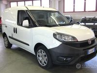 Usata Fiat Doblò Lounge 120 CV (88 kW) 2020 Bianco Monovolume