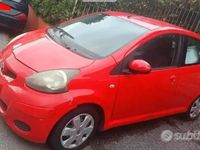 Usata Toyota Aygo Connect Style 68 CV (50 kW) 2011 Rosso Utilitaria