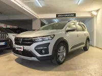 Usata Dacia Jogger Comfort 110 CV (80 kW) 2022 Grigio Monovolume