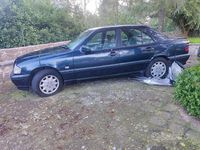 Usata Mercedes C220 Classic 125 CV (91 kW) 2000 Blu Berlina