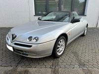 Usata Alfa Romeo Spider 144 CV (105 kW) 1998 Grigio Cabrio