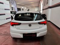 Usata Opel Astra Innovation 105 CV (77 kW) 2016 Bianco Berlina