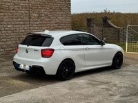 Usata BMW 125 M Sport 218 CV (160 kW) 2013 Bianco Utilitaria