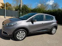 Usata Renault Captur 90 CV (66 kW) 2014 Grigio SUV