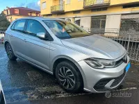 Usata VW Polo Style 95 CV (69 kW) 2023 Grigio Utilitaria