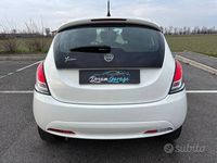 Usata Lancia Ypsilon 69 CV (50 kW) 2016 Bianco Utilitaria