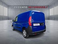 Usata Fiat Doblò 95 CV (69 kW) 2018 Blu Monovolume