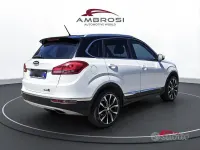 Usata EVO Evo 6 150 CV (110 kW) 2021 Bianco SUV