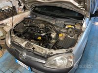 Usata Opel Corsa 70 CV (51 kW) 2003 Grigio Utilitaria