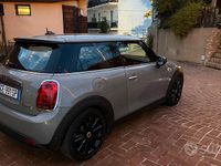 Usata Mini Cooper SE 75 kW (102 CV) 2021 Grigio Utilitaria