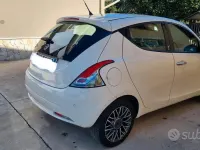 Usata Lancia Ypsilon 95 CV (69 kW) 2016 Utilitaria