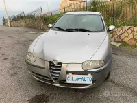 Usata Alfa Romeo 147 120 CV (88 kW) 2001 Grigio Utilitaria